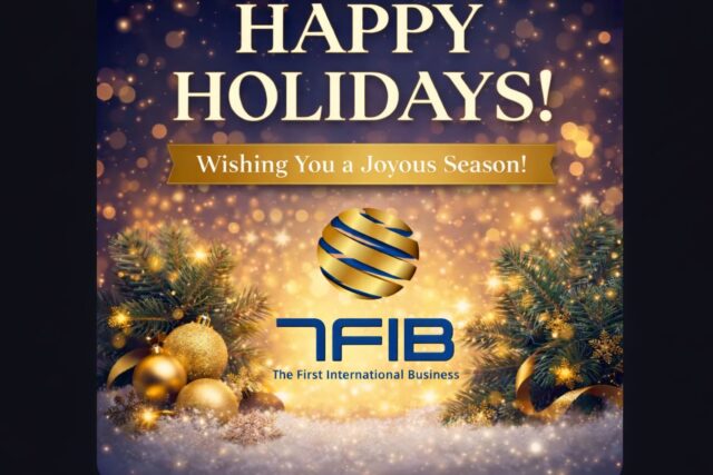 Happy Holidays! 🎅 who already started holidays ?  #dubai 
#holiday #business #family christmas